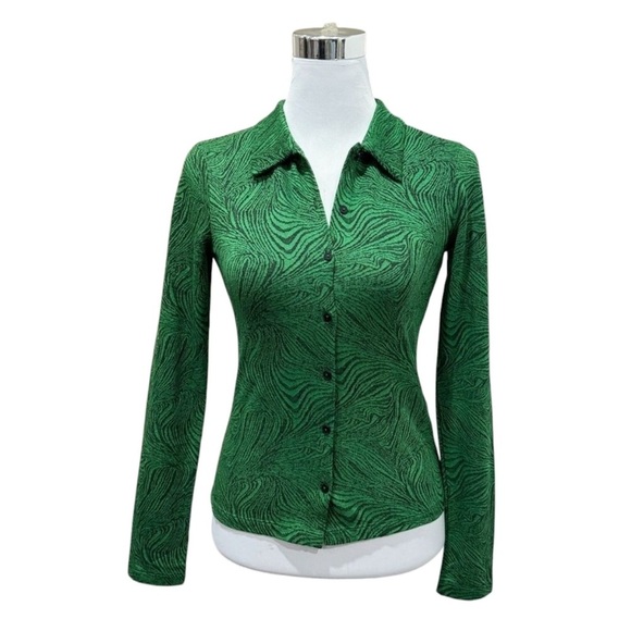 ZARA Green Animal Print Women's Button Down Top - Picture 3 of 9